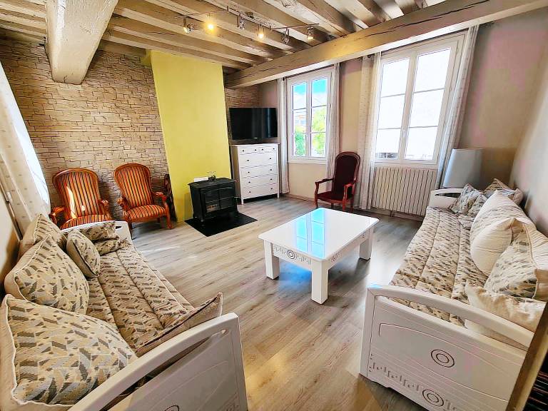 Cottage with 4 rooms for 12 persons — photo 3