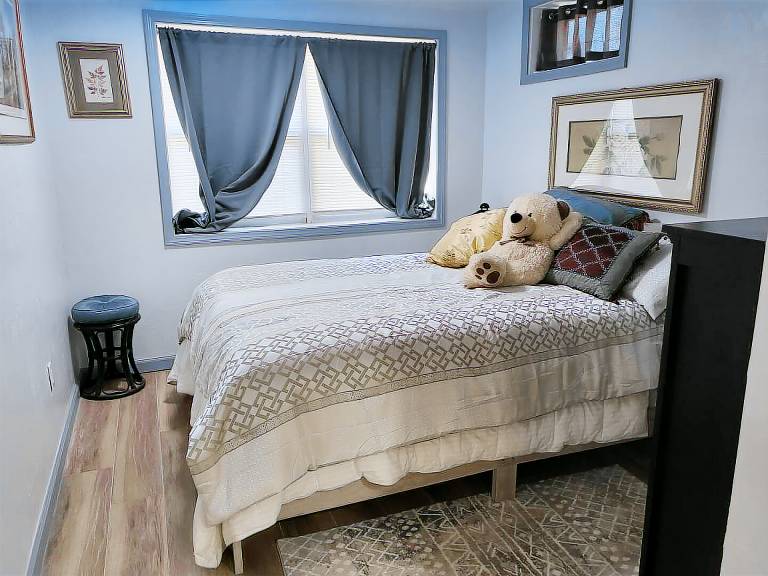Vacation home with yard & patio | Pet-friendly — photo 5