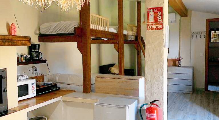 Holiday apartment with patio, private pool & yard | Pets are welcome — photo 4