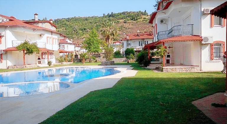Villa with pool | Pets allowed — photo 3