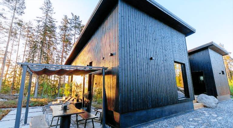 Villa with hot tub | Pet-friendly in Helsinki