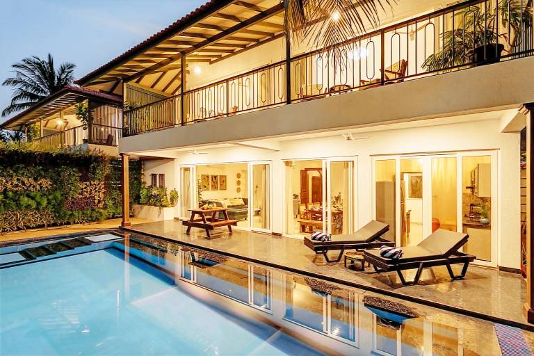 Field View Villa with Pool Perfect for Big Groups