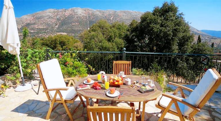 Vacation home with pool in Kefalonia