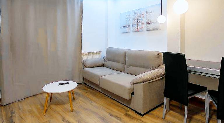 Rental apartment with patio | Next to Cathedral-Basilica of Our Lady of the Pillar in Zaragoza