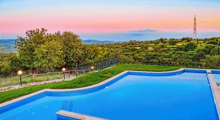 Farm with garden, pool & barbecue in Modica