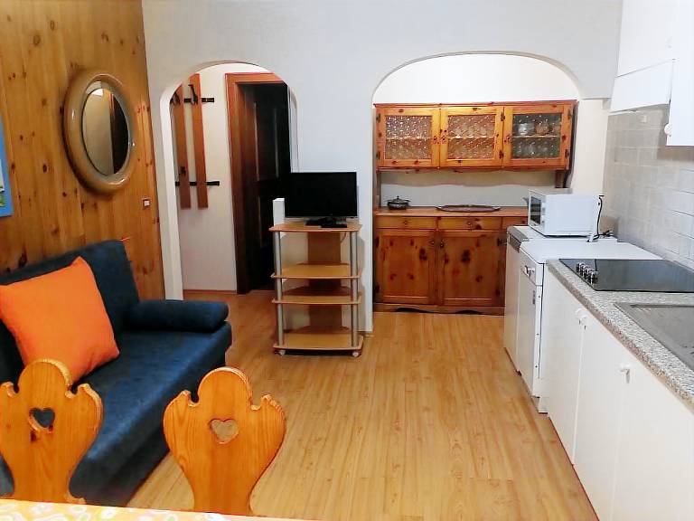 Apartment with BBQ & garden | Mountain view — photo 5