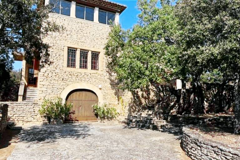 Ferienwohnung in Gordes für max. 8 Personen Ferienwohnung in Gordes für max. 8 Personen