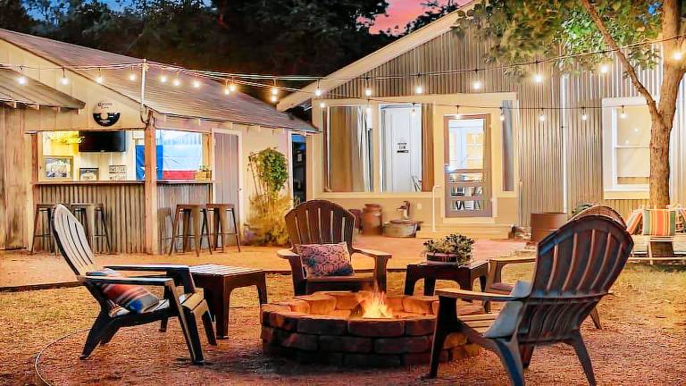 House with fast internet & grill | City view in Fredericksburg, TX