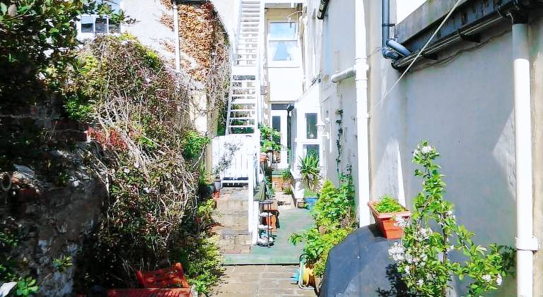 No. 9 Guest House — photo 4