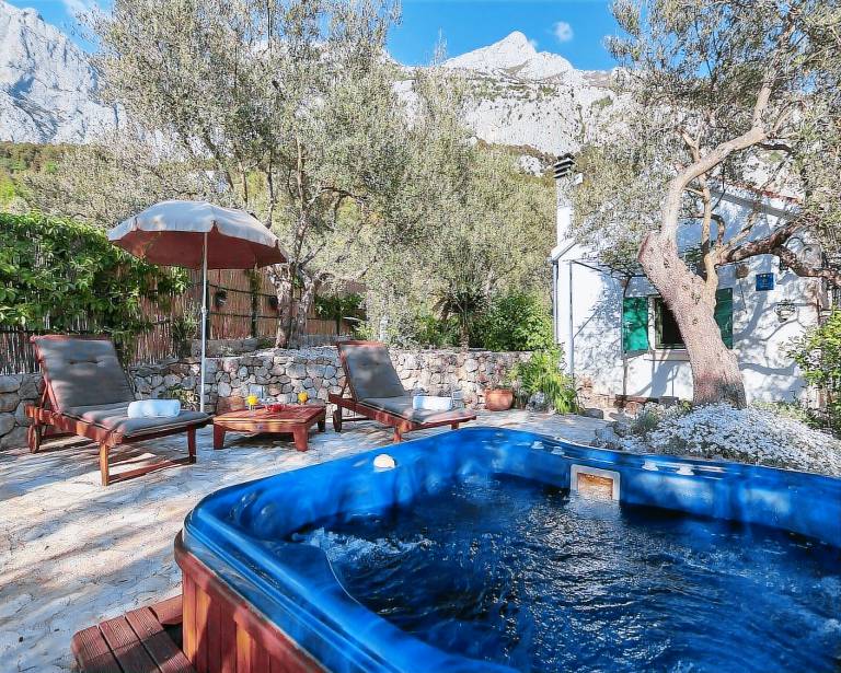 Ferienhaus in Makarska, Promajna für max. 2 Personen Ferienhaus in Makarska, Promajna für max. 2 Personen