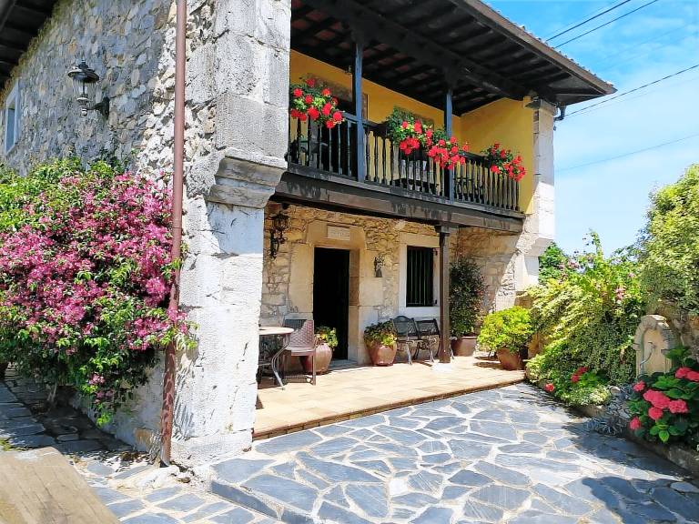 Casa Llanes