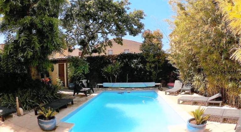 La Villa Carcassonne, Chambres d hotes, B&B, face a la Cite Medievale — photo 2