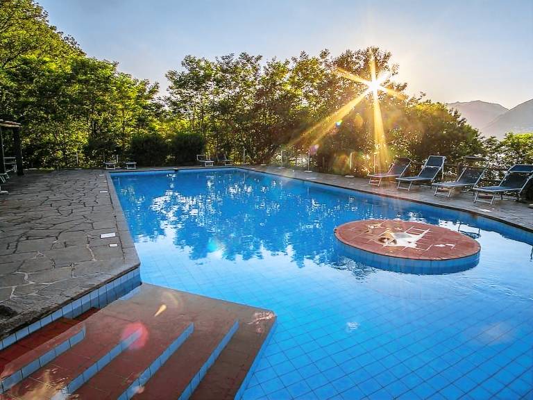 Ferienwohnung mit Hund in Vira (Gambarogno), Schweiz f&uuml;r max. 2 Personen