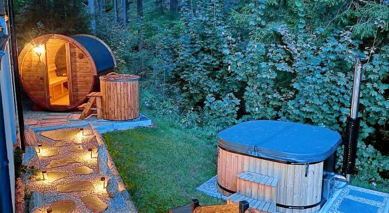 Villa with hot tub — photo 5