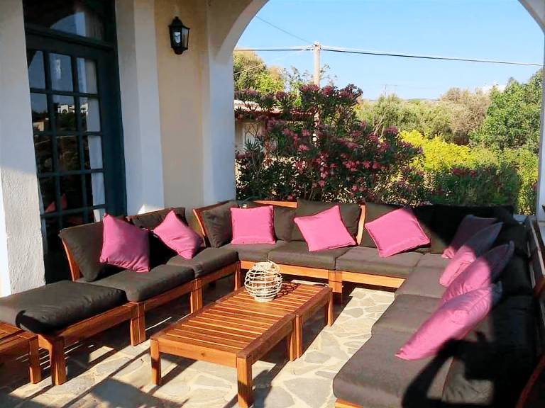 House with barbecue, terrace & yard — photo 2