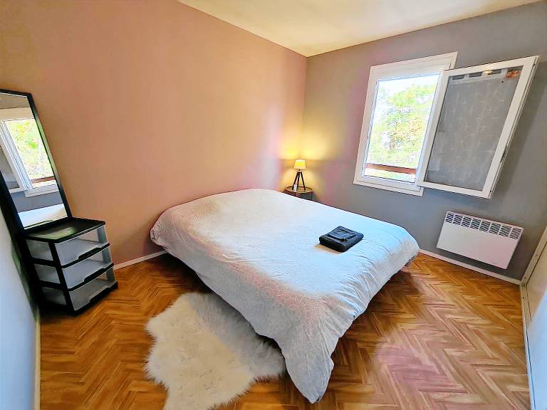 "Charming 3-Bedroom Cottage with Jacuzzi, Near Loire and Forest, Ouzouer-sur-Loire" — photo 5