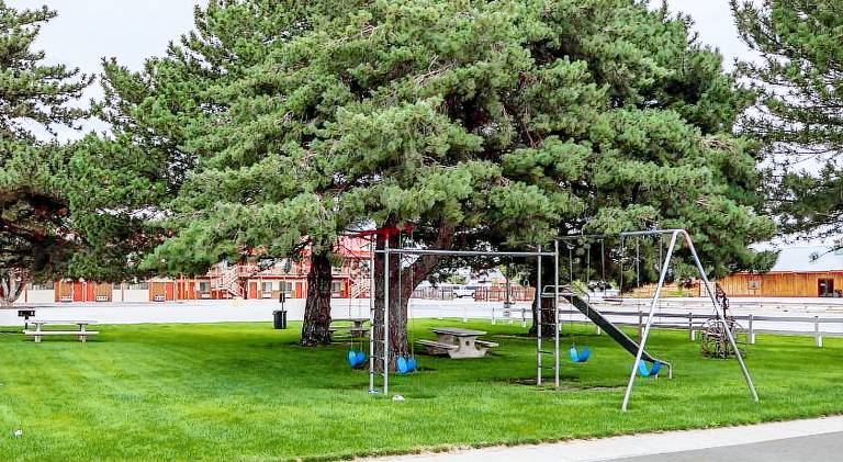 Harmony Inn & Suites — photo 5