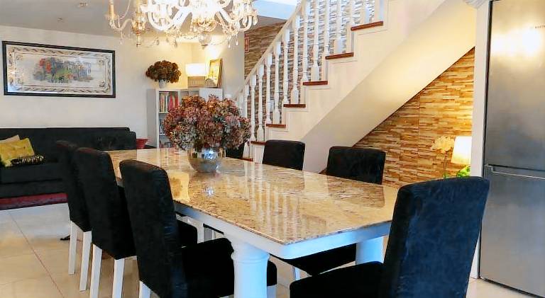 Fully equipped wonderful house with pool, hot tub & yard | Suitable for remote work | Pets are welcome — photo 3