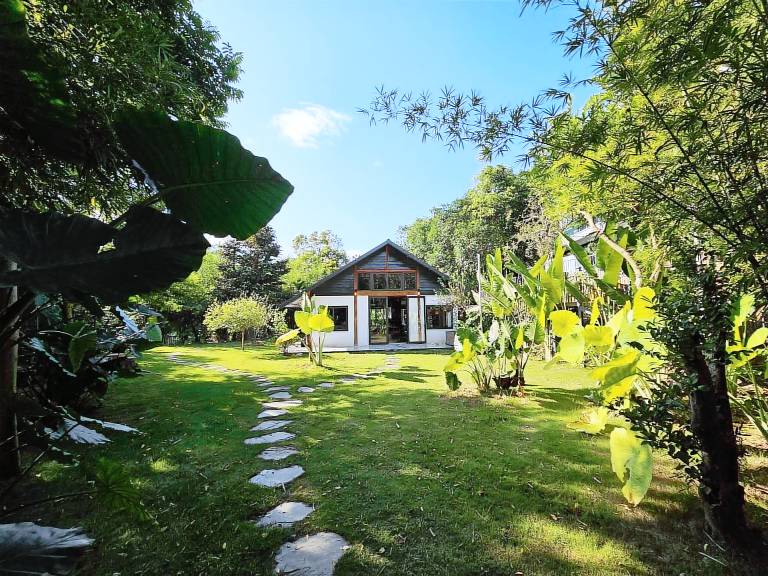 House Phú Linh