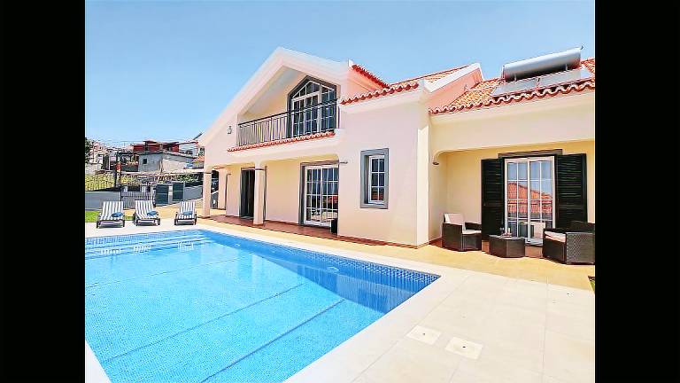 House  Canhas