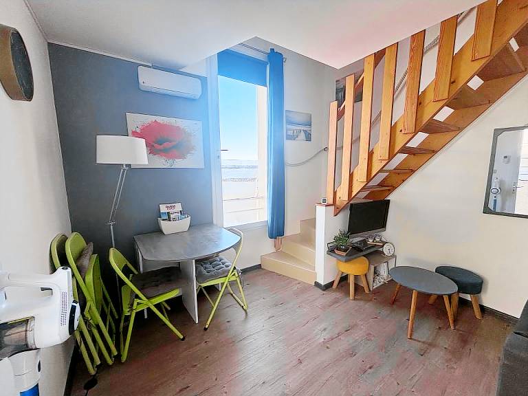 House with BBQ — photo 4