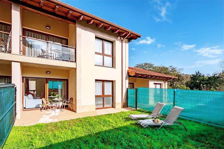 Rental apartment with garden | Mountain view | Pets allowed in Llanes