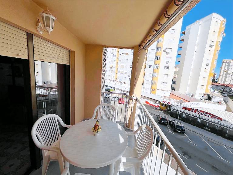 Lovely apartment with patio, pool & garden | City view | Close to the beach | Pet-friendly — photo 3