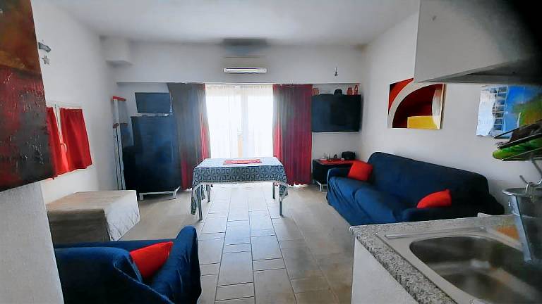 Studio 'La Terrazza Di Bonifacio' with Sea View, Wi-Fi and Air Conditioning in Santa Teresa di Gallura