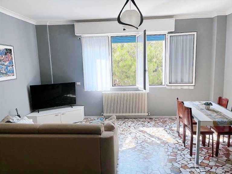 Family-friendly charming rental apartment | City view | Close to the beach | Pets are welcome — photo 3