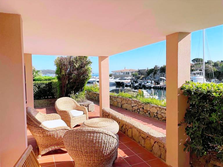 Rental apartment with pool in Golfo Aranci