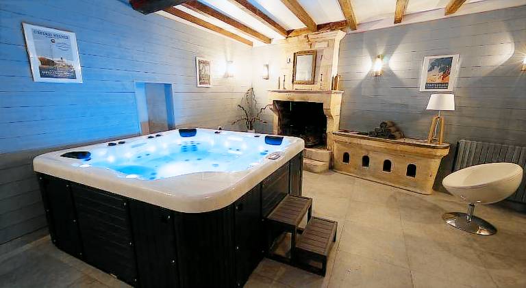 La Tillaie SPA et Sauna in Saintes