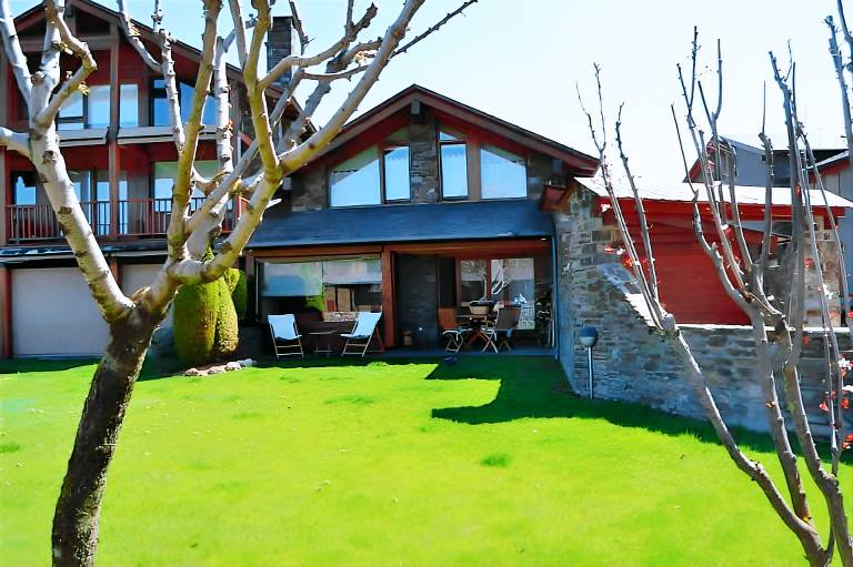 House with yard in Lleida
