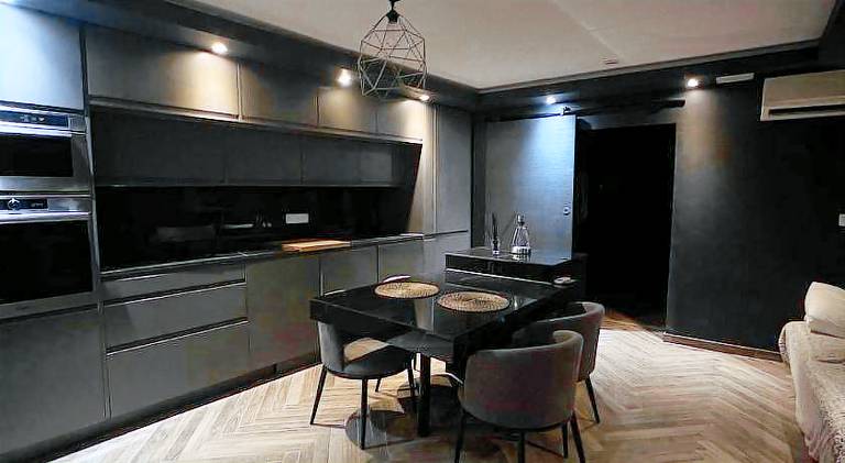 Fully equipped beautiful rental apartment with patio, hot tub & barbecue | Pet-friendly in Thiers