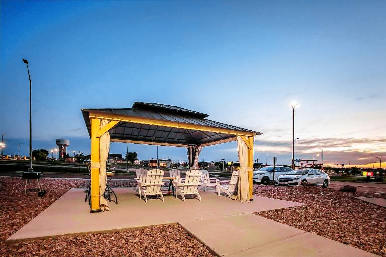 Days Inn by Wyndham Mitchell SD — photo 5