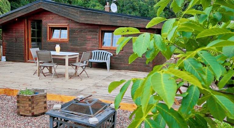 Chalet with hot tub & pool — photo 4