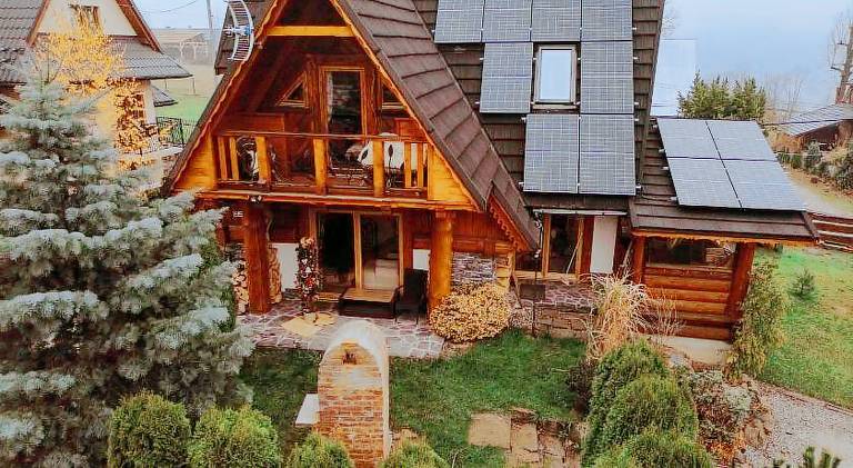 Chalet with patio, garden & sauna in Bukowina Tatrzanska