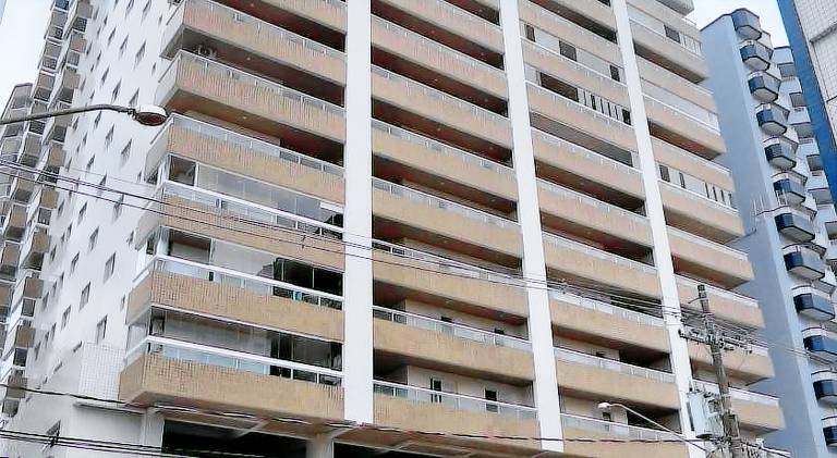 Holiday apartment with 2 rooms for 8 persons in Praia Grande