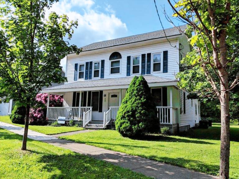 House  Ellicottville