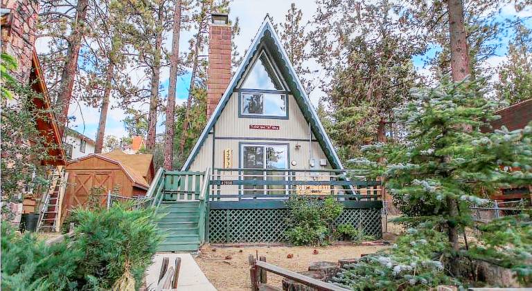 The Getaway - Amazing and cozy escape! With beautiful views of the Bear Mountain slopes! in Big Bear Lake, CA