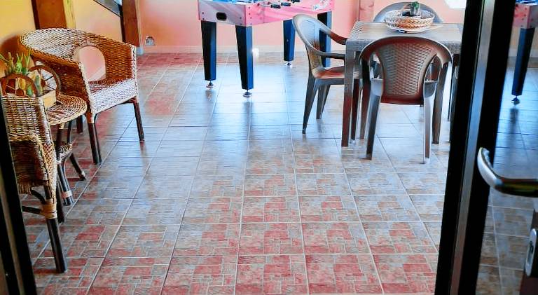 Rental apartment with barbeque, yard & terrace — photo 3