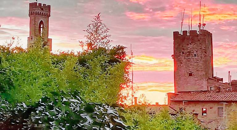 Holiday apartment with 2 rooms for 6 persons in Volterra