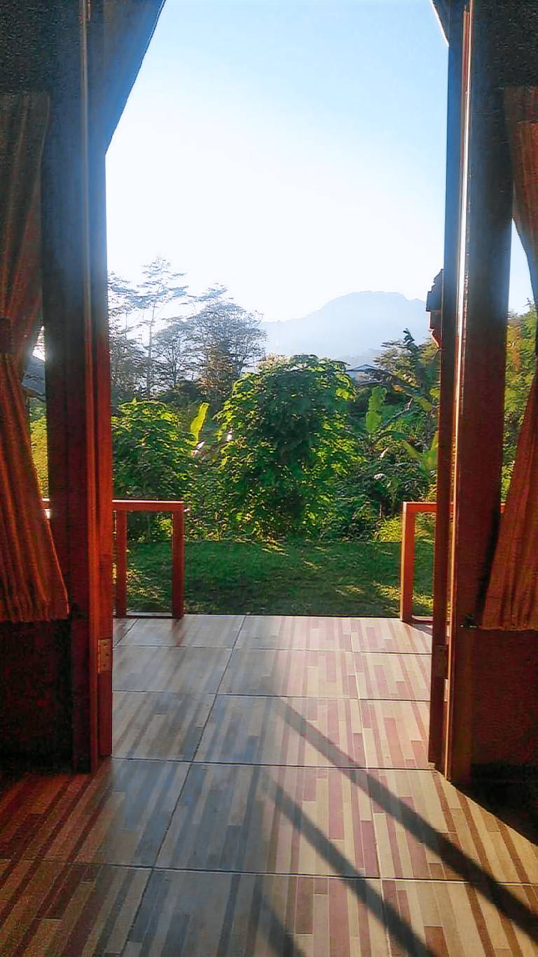 Pleasant villa with yard & terrace | Pets allowed — photo 4