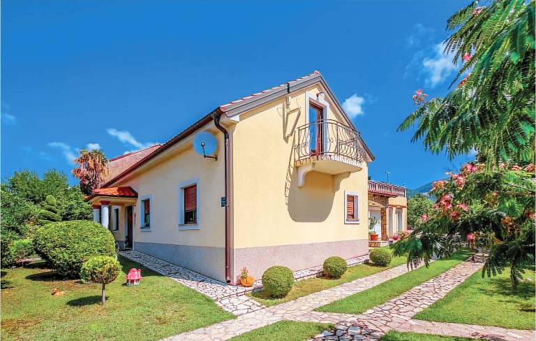 Apartman Bakar