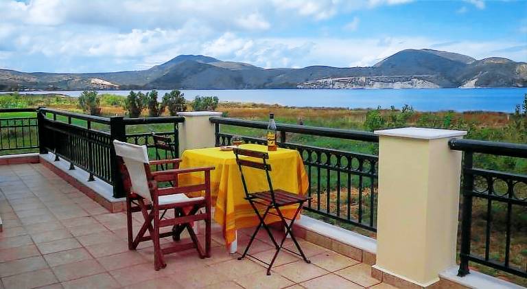 Villa with grill, garden & patio | Suitable for remote work | Pets allowed — photo 3