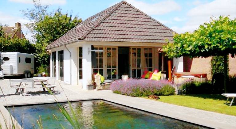 Charming chalet with sauna & hot tub | Pet-friendly in Breda