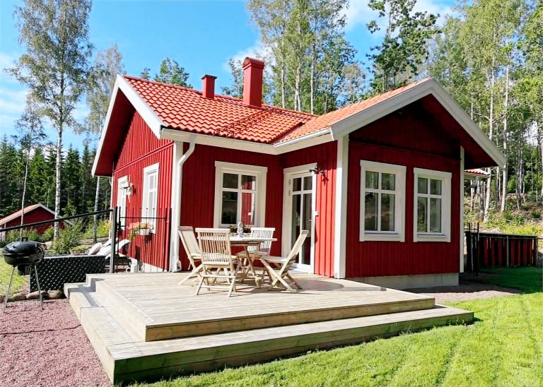 Paws of Idhult – Dog Friendly Holiday Home with Fenced Garden in Småland in Jonkoping