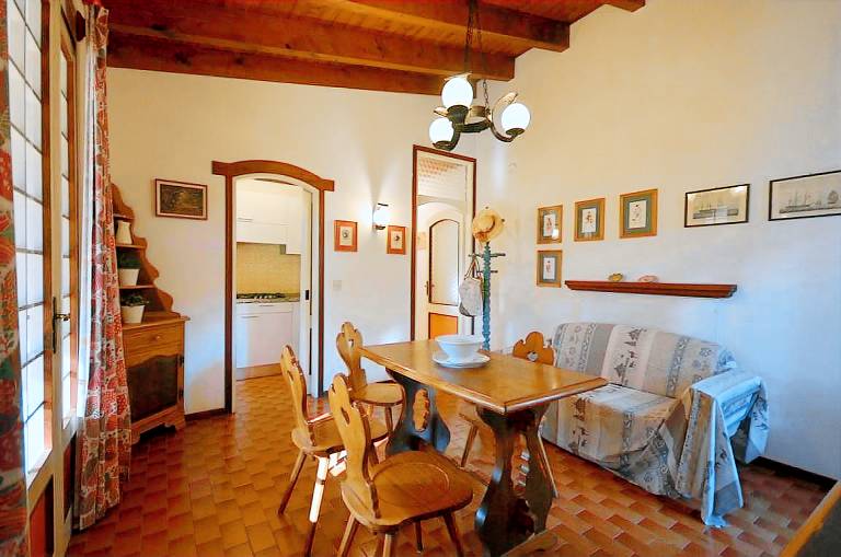 Child-friendly villa with barbecue & yard | Nature view | Pets allowed — photo 4