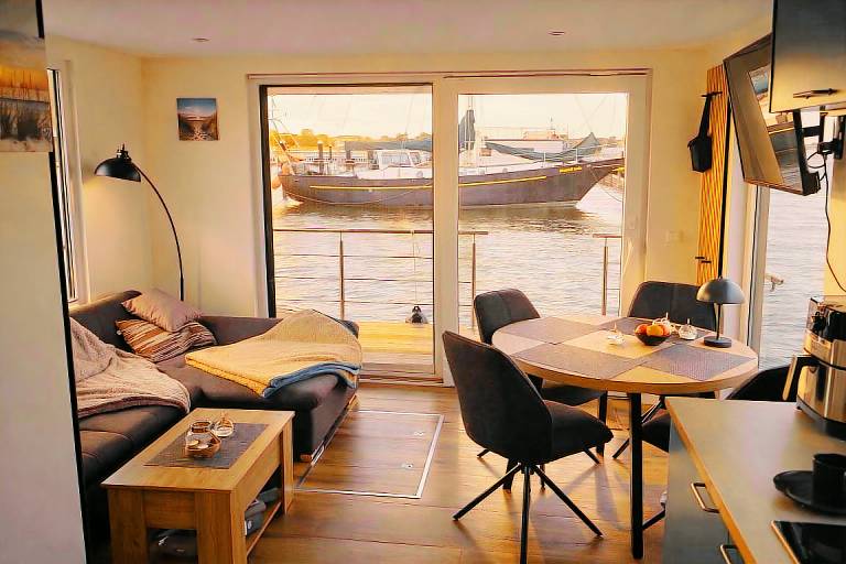 33 m&sup2; Hausboot
