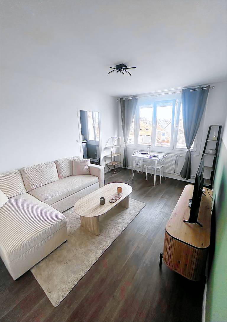 Ferienwohnung  Caen