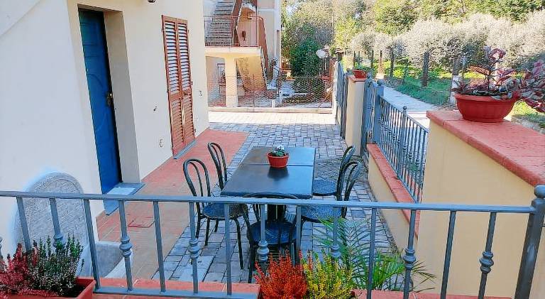 Rental apartment with 2 rooms for 6 persons — photo 4